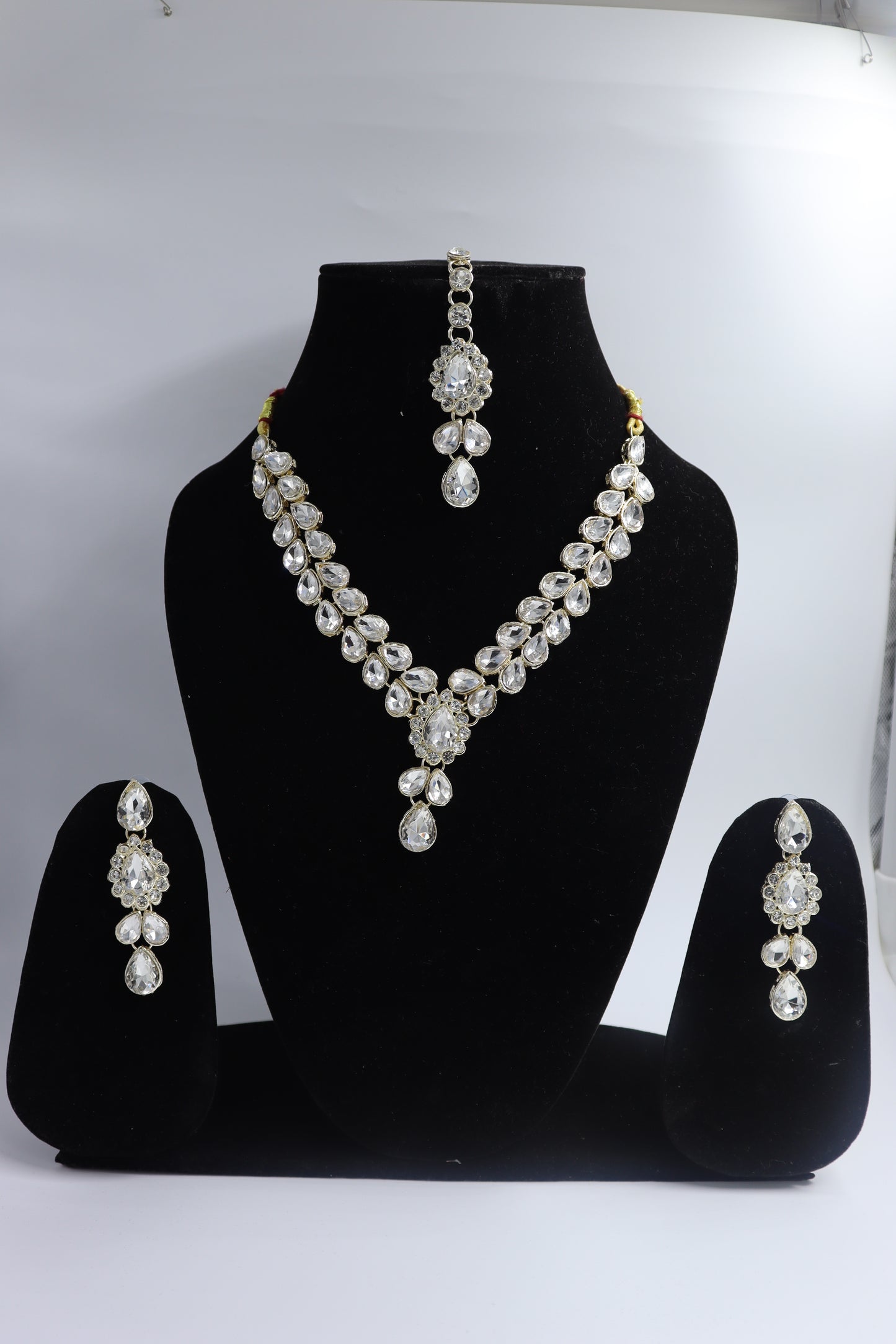 stone studded necklace set
