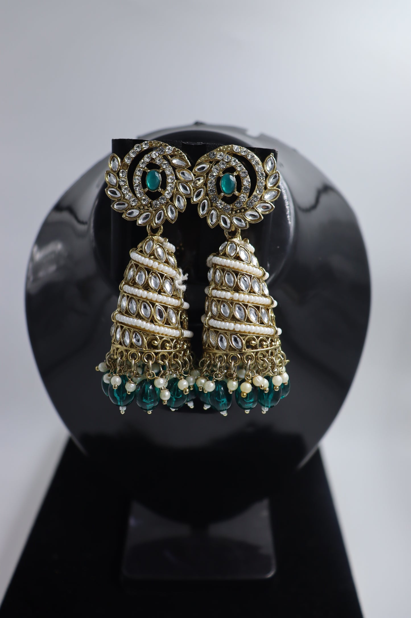 meenakari jhumka
